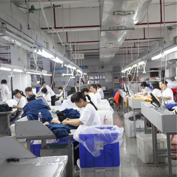 Workers at ZIYANG are inspecting goods