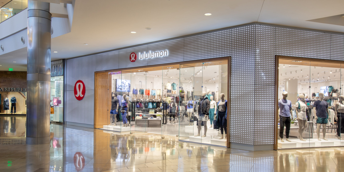 lululemon store in mall